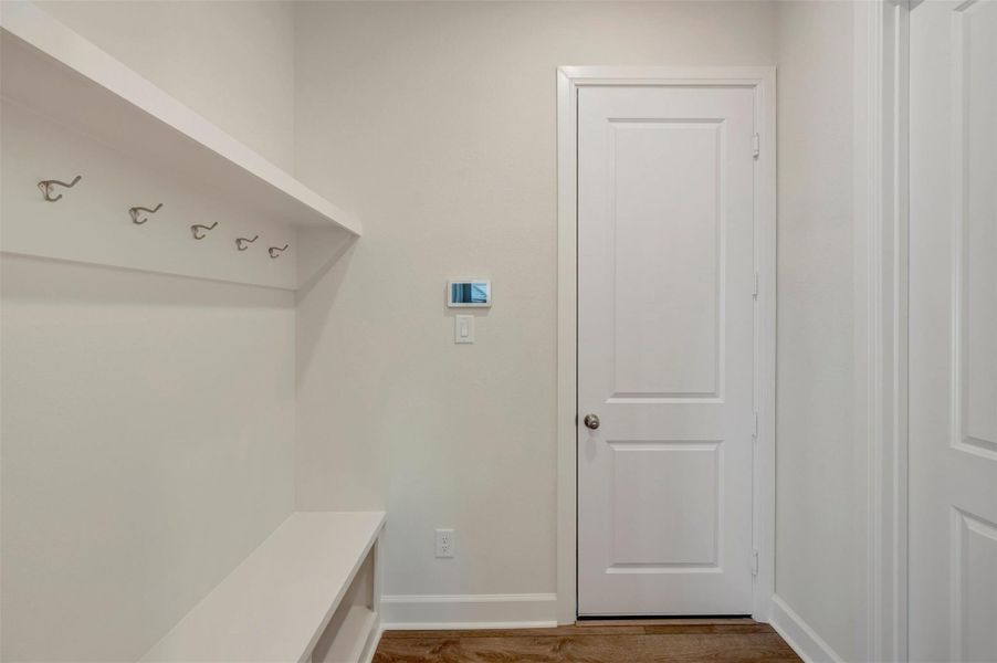 Spacious, unfurnished interior of a new home in Riceland - Enclave Row Collection, Mont Belvieu (Image 21).