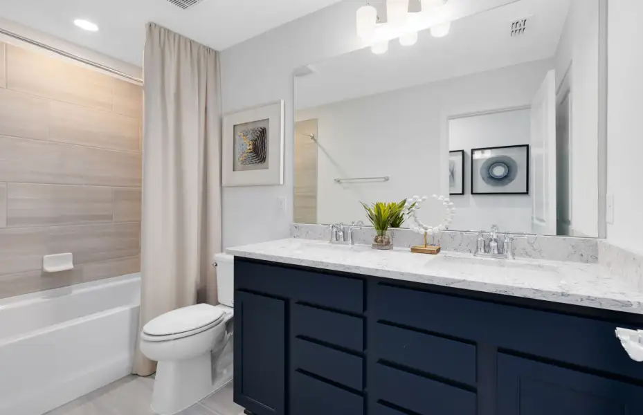 Representative furnished interior of a home built from the Julep by Pulte Homes in Crescent Ridge, Apopka (Image 11).