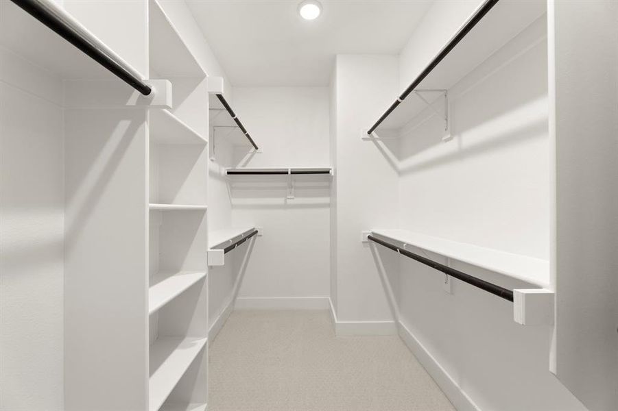 20. 5537 Aiken - Closet 20. 5537 Aiken - Closet