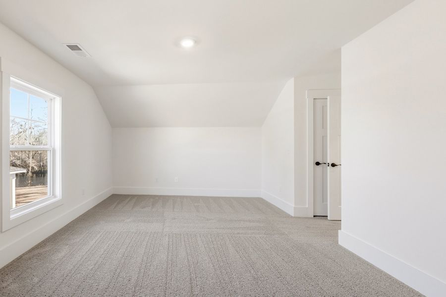 Representative unfurnished interior of a home built from the Montague II by Great Southern Homes in Oak Hollow, Longs (Image 40).