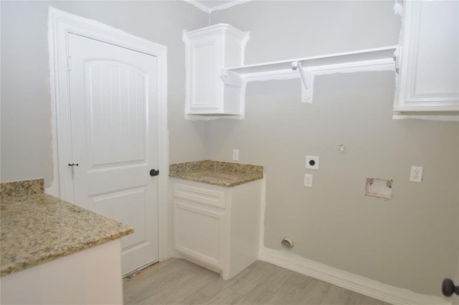 Sample of Home LARGE LAUNDRY ROOM