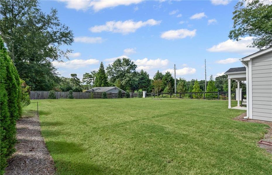 Exterior details and patio area of a home in Creekside at Skelton, Jefferson (Image 3).