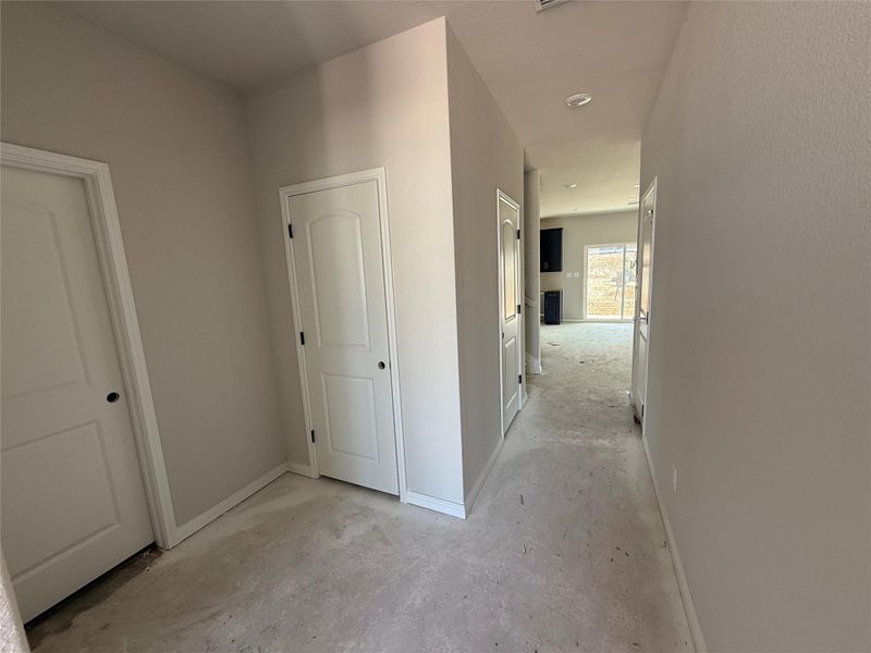 Spacious, unfurnished interior of a new home in Cannon Ranch 45s, Dripping Springs (Image 13). Spacious, unfurnished interior of a new home in Cannon Ranch 45s, Dripping Springs (Image 13).