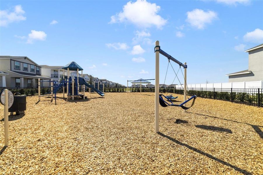 Community amenities in , Winter Garden (Image 23).