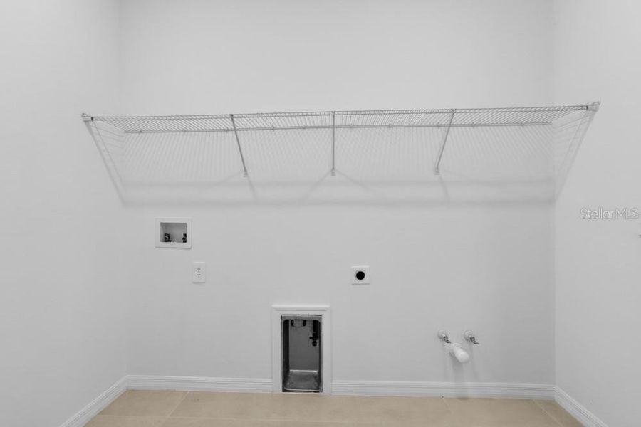 Spacious, unfurnished interior of a new home in Center Lake Ranch Community Group Page, St. Cloud (Image 35). Spacious, unfurnished interior of a new home in Center Lake Ranch Community Group Page, St. Cloud (Image 35).
