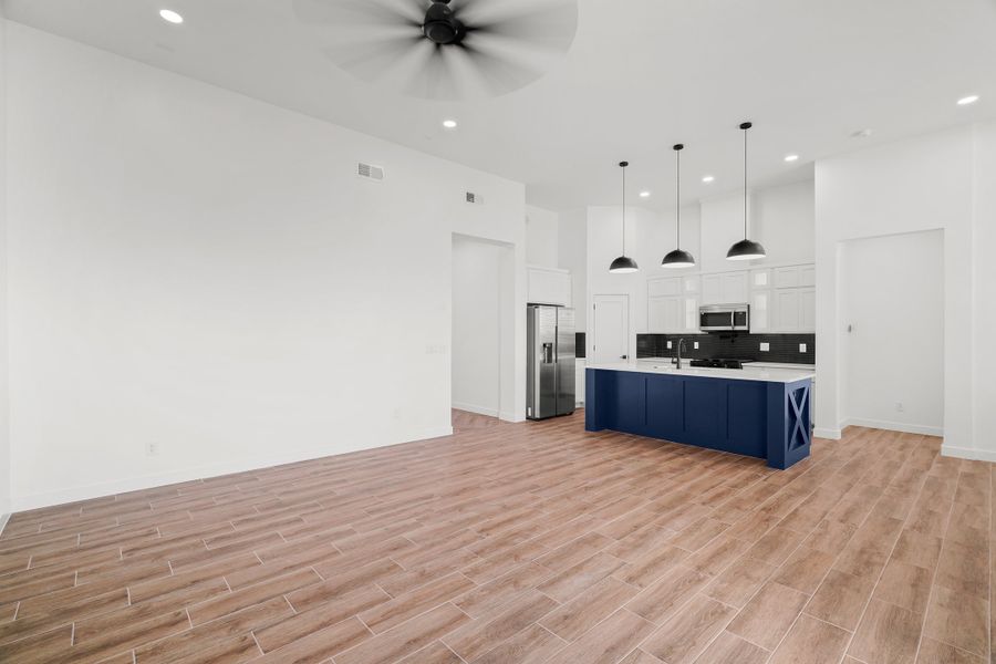 Spacious, unfurnished interior of a new home in Emerald Estates, El Paso (Image 25). Spacious, unfurnished interior of a new home in Emerald Estates, El Paso (Image 25).
