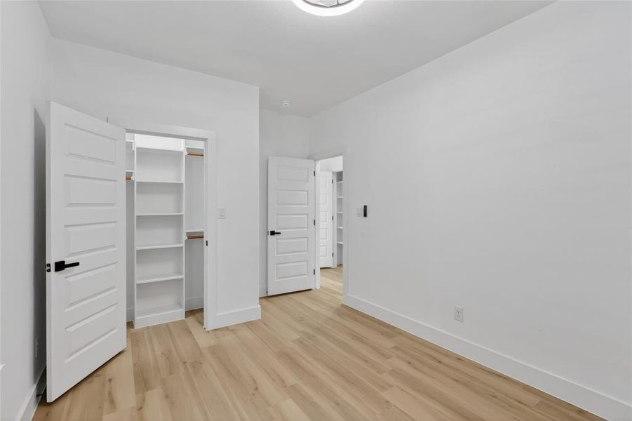 Spacious, unfurnished interior of a new home in , Mabank (Image 13). Spacious, unfurnished interior of a new home in , Mabank (Image 13).