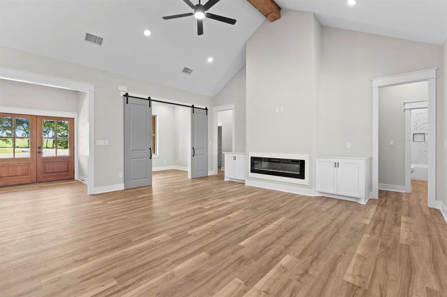 Spacious, unfurnished interior of a new home in , Tyler (Image 18).