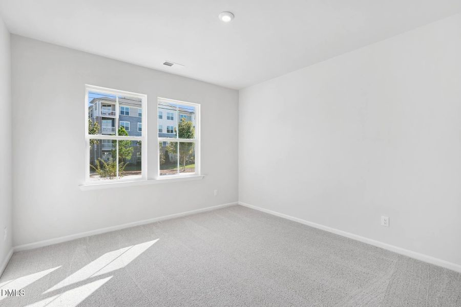 Twinleaf Townes 20_Bedroom 3_10.23.25_we