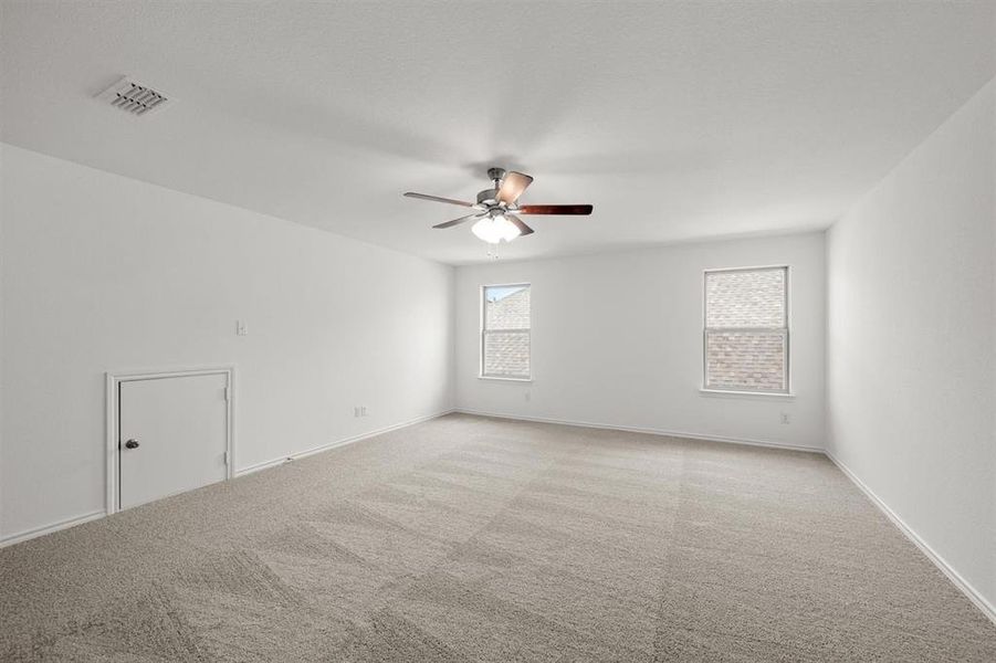 Spacious, unfurnished interior of a new home in Palmilla Springs 50s Sales Phase 2, Fort Worth (Image 18).