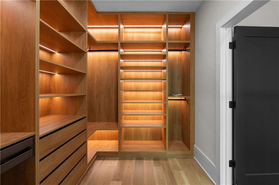 Close-up of interior finishes inside a home in , Atlanta (Image 45). Close-up of interior finishes inside a home in , Atlanta (Image 45).