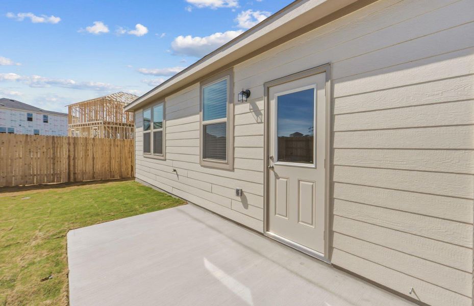 Exterior details and patio area of a home in Sonterra, Jarrell (Image 3).