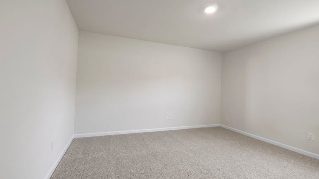 Spacious, unfurnished interior of a new home in Varner Station, Woodruff (Image 22).