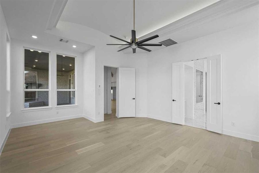 Spacious, unfurnished interior of a new home in Star Trail, Prosper (Image 14).