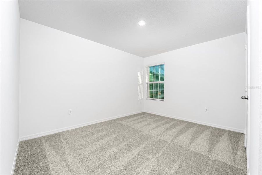 Spacious, unfurnished interior of a new home in Tula Parc, Astatula (Image 16). Spacious, unfurnished interior of a new home in Tula Parc, Astatula (Image 16).