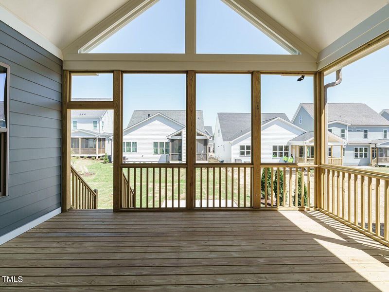 033-1280x960-screened-porch