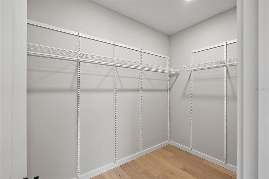 Spacious, unfurnished interior of a new home in , St. Petersburg (Image 20).