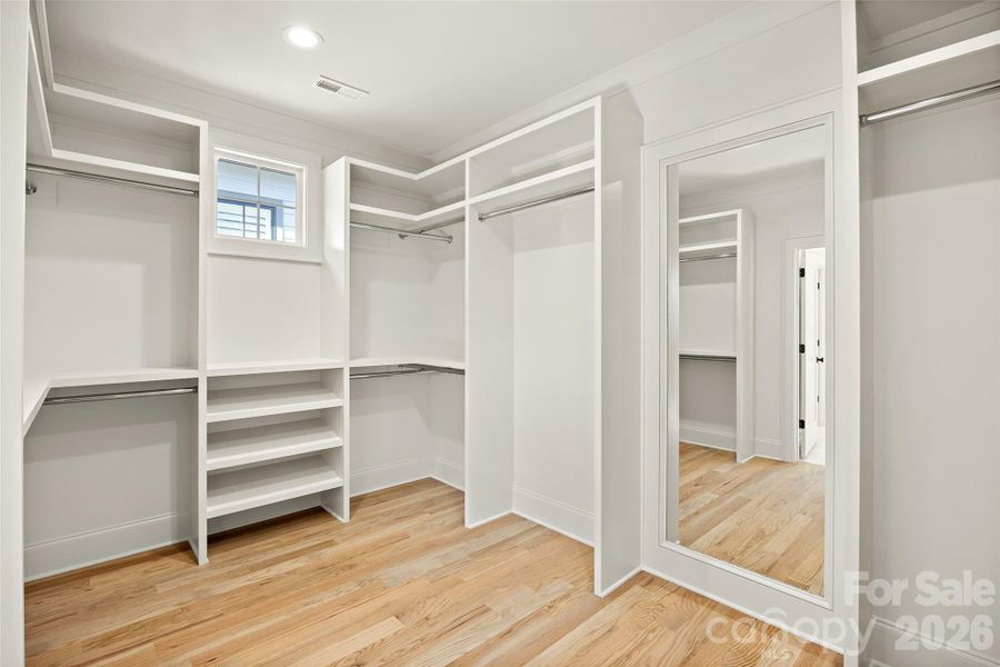 Spacious, unfurnished interior of a new home in , Charlotte (Image 27).