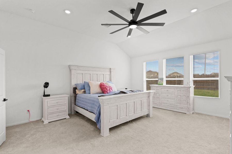 Furnished interior view inside a new home in Lago Mar, Texas City (Image 10).