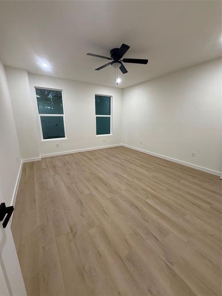 Spacious, unfurnished interior of a new home in , Dallas (Image 11).