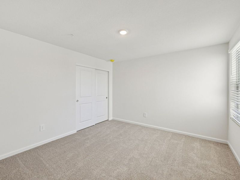 Spacious, unfurnished interior of a new home in Tidewater, Fort Pierce (Image 18).