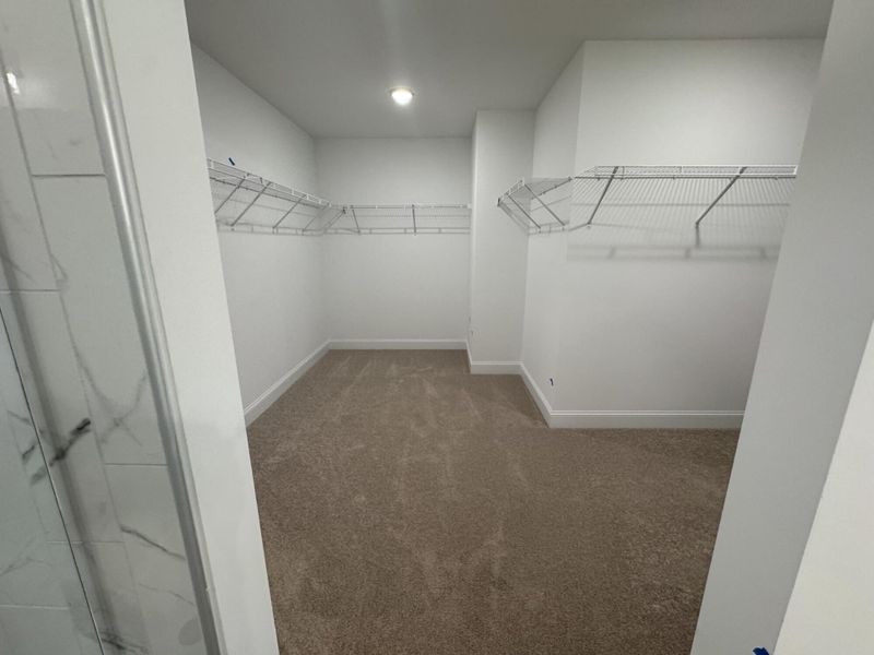 Spacious, unfurnished interior of a new home in Ashton Park, Monroe (Image 12).