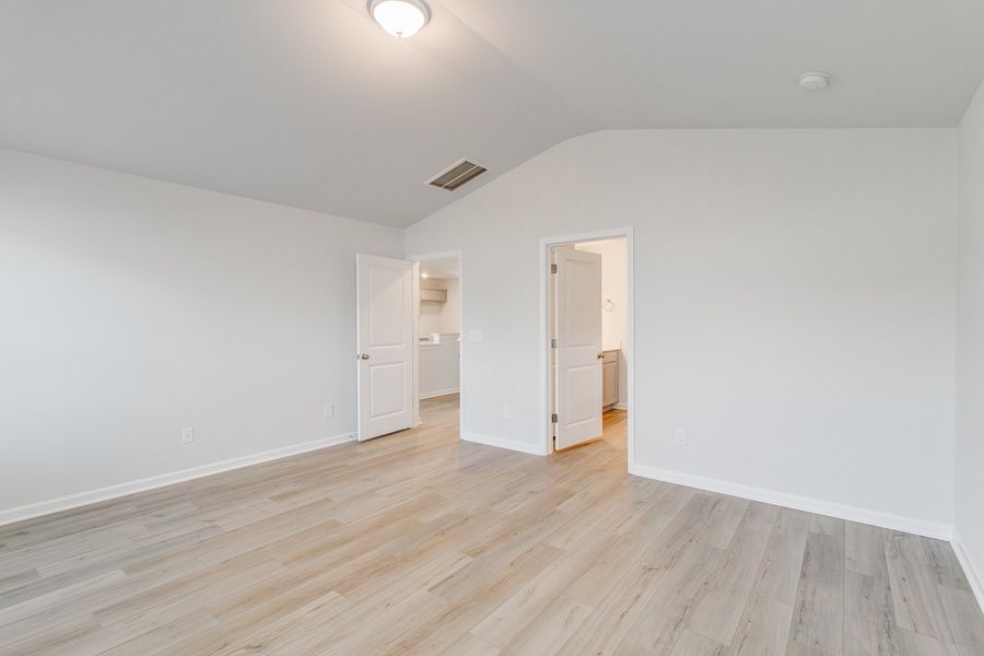 Spacious, unfurnished interior of a new home in Winston Point, Gilbert (Image 23). Spacious, unfurnished interior of a new home in Winston Point, Gilbert (Image 23).