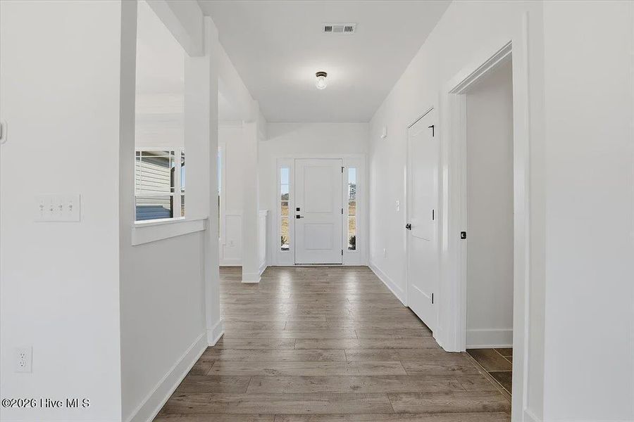Spacious, unfurnished interior of a new home in Wood Creek Landing, Leland (Image 10). Spacious, unfurnished interior of a new home in Wood Creek Landing, Leland (Image 10).
