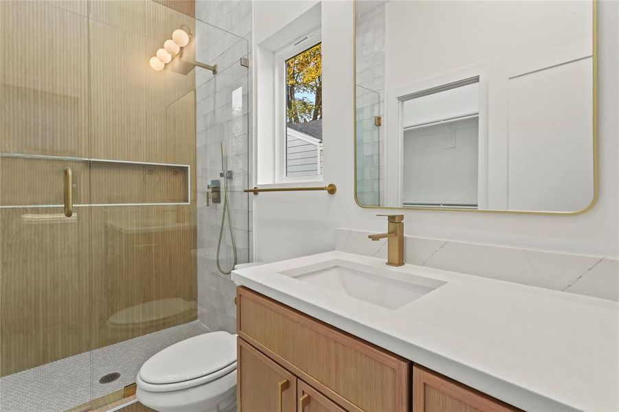 Furnished interior view inside a new home in , Dallas (Image 4).