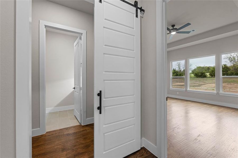 Furnished interior view inside a new home in King Crossing Estates, Van Alstyne (Image 7).