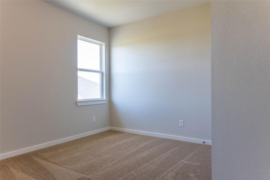 Spacious, unfurnished interior of a new home in La Segarra 40', Brookshire (Image 20).