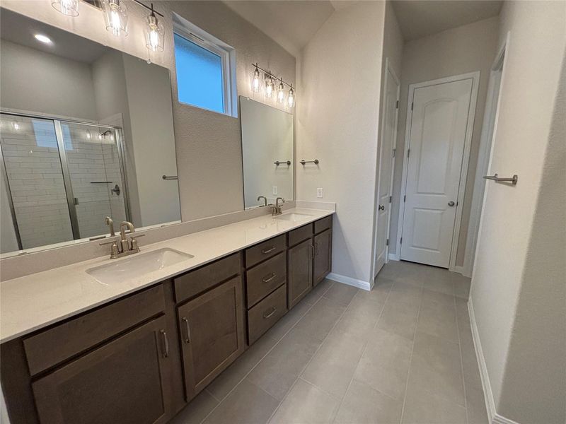 Furnished interior view inside a new home in Cannon Ranch 40s, Dripping Springs (Image 10).