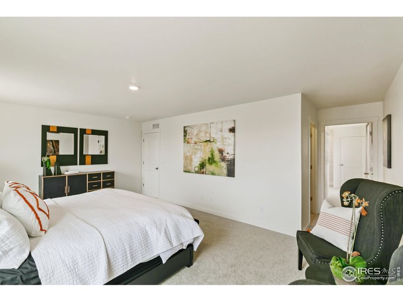 Furnished interior view inside a new home in Settlers Crossing, Commerce City (Image 3). Furnished interior view inside a new home in Settlers Crossing, Commerce City (Image 3).