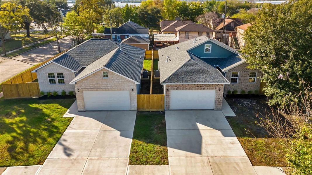 Front exterior of a new home in , Baytown, TX, highlighting curb appeal (Image 2).