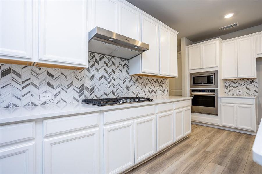 Furnished interior view inside a new home in , Corinth (Image 15).