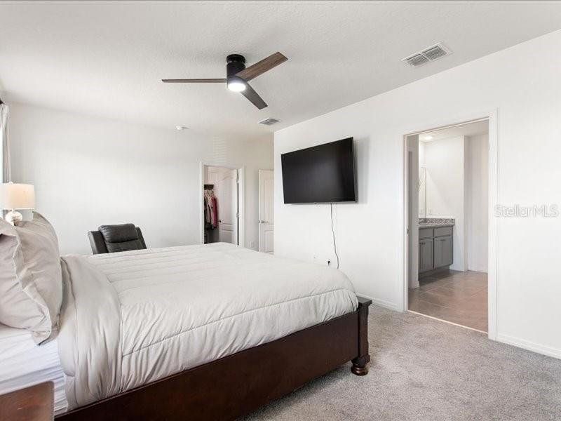 Furnished interior view inside a new home in , Davenport (Image 13).