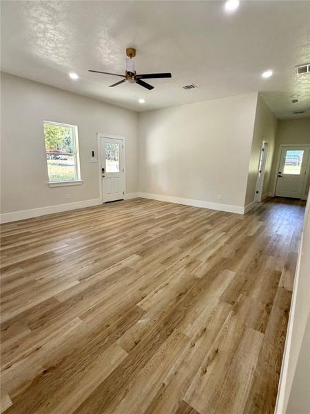 Spacious, unfurnished interior of a new home in , Shepherd (Image 37).