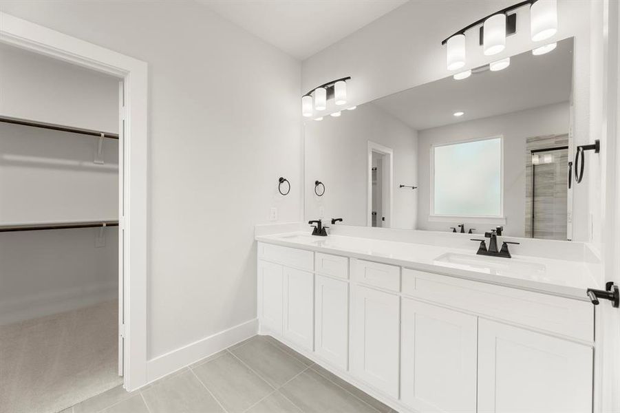 18. 924 Gold Finch - Bath (2)