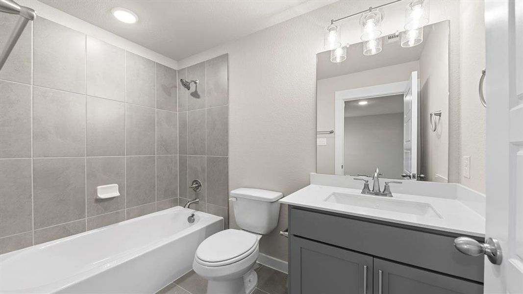 21. 617 Wicklow - 2ND Bath