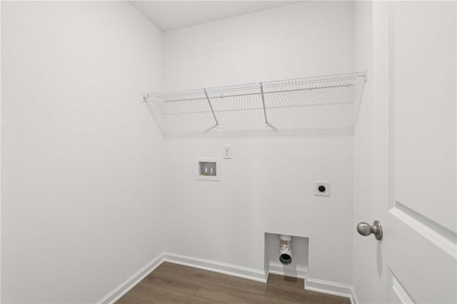 Spacious, unfurnished interior of a new home in The Pointe at Heron Bay, Locust Grove (Image 36).