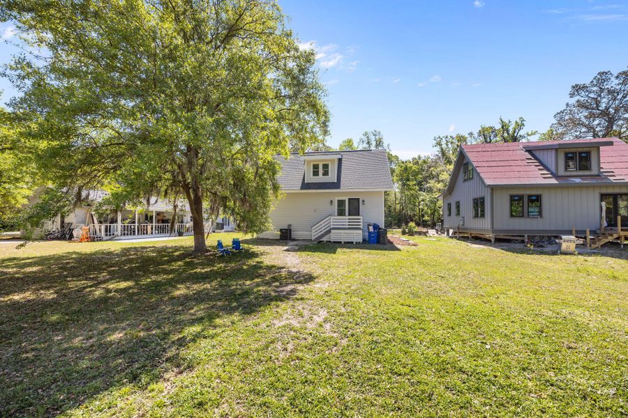 Exterior details and patio area of a home in , Johns Island (Image 26).