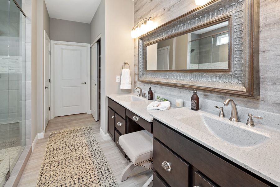 Representative furnished interior of a home built from the Everett by Fischer Homes in Woodberry, Canton (Image 21).