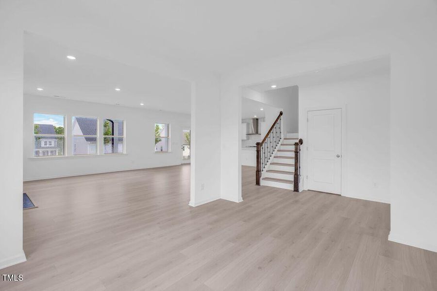 silverstone-bedford-lot-371-living-area