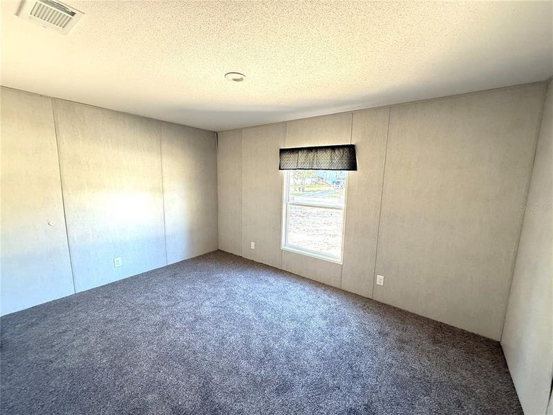 Spacious, unfurnished interior of a new home in , Williston (Image 13).