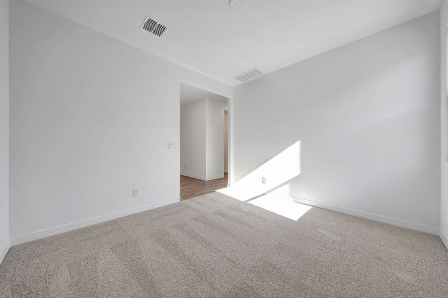 Spacious, unfurnished interior of a new home in Tierra Vistoso, Surprise (Image 11).