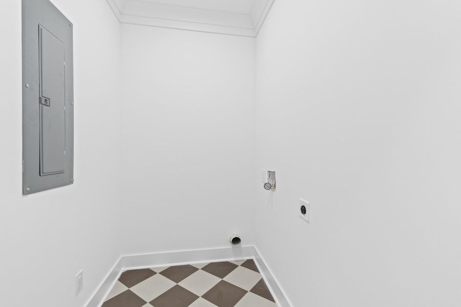 Spacious, unfurnished interior of a new home in , North Charleston (Image 59).