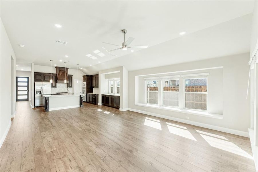 Spacious, unfurnished interior of a new home in Hampton Park, Glenn Heights (Image 19).