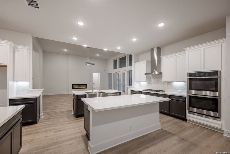 Furnished interior view inside a new home in Mesa Western, Cibolo (Image 7).