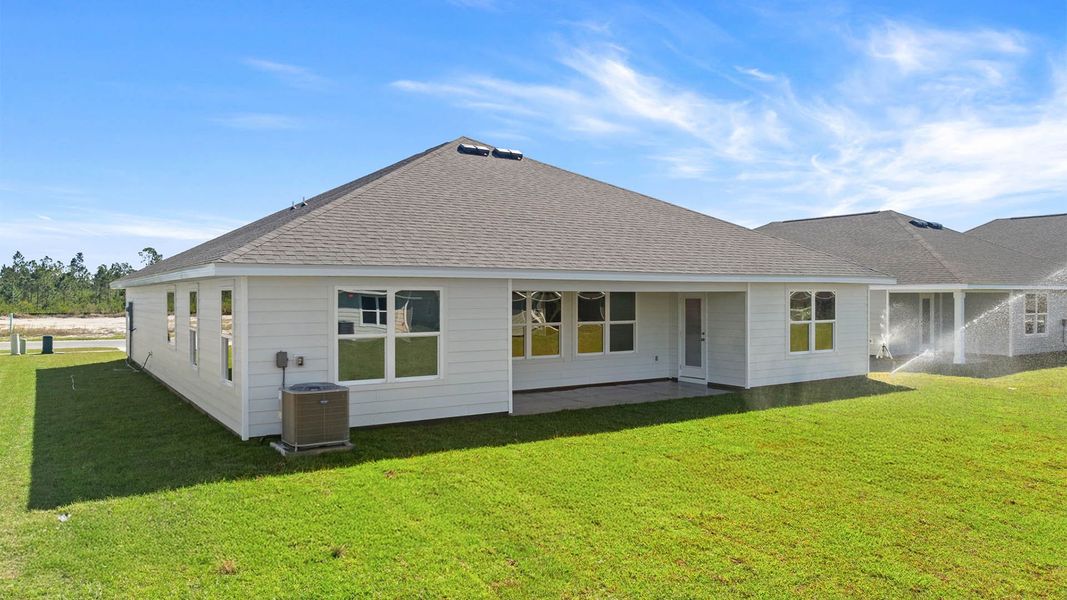 Exterior details and patio area of a home in Liberty, Panama City (Image 2). Exterior details and patio area of a home in Liberty, Panama City (Image 2).