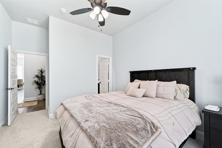 Furnished interior view inside a new home in Heritage, McLendon-Chisholm (Image 27). Furnished interior view inside a new home in Heritage, McLendon-Chisholm (Image 27).